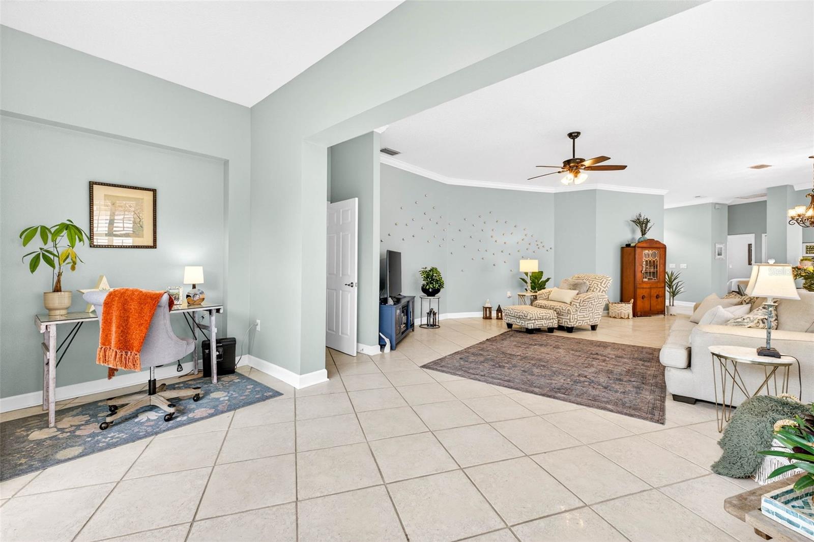 RIVER HILLS COUNTRY CLUB / FAIRWAY ONE - Residential