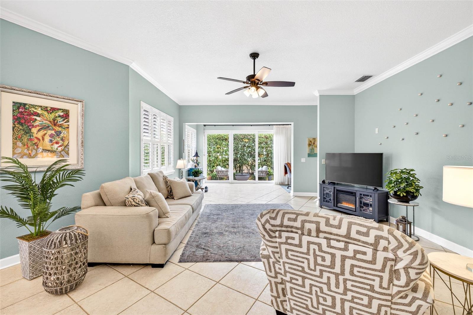 RIVER HILLS COUNTRY CLUB / FAIRWAY ONE - Residential