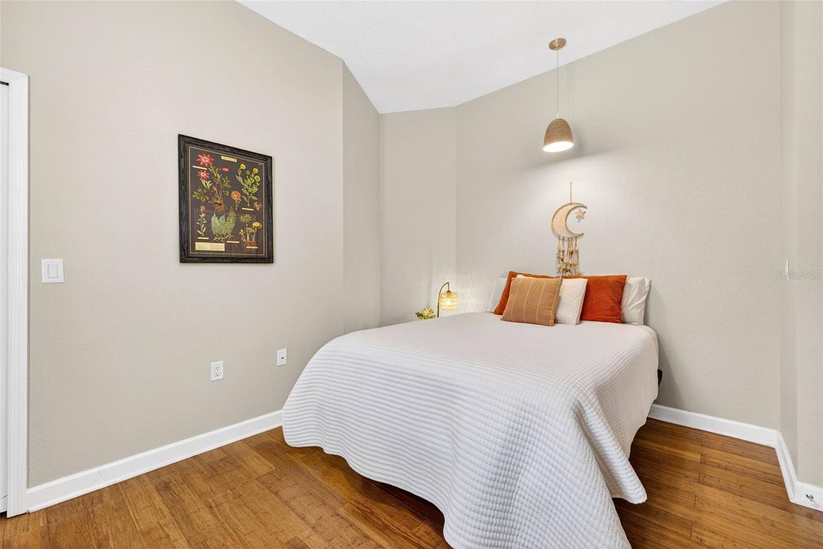 RIVER HILLS COUNTRY CLUB / FAIRWAY ONE - Residential