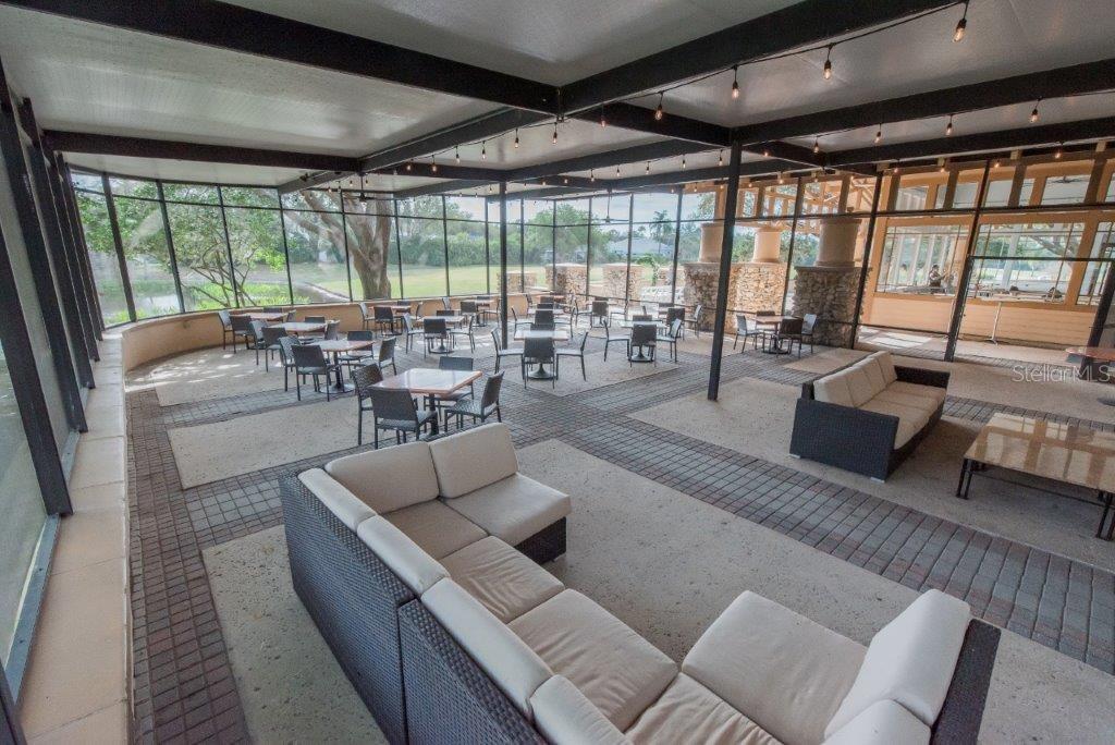 RIVER HILLS COUNTRY CLUB / FAIRWAY ONE - Residential