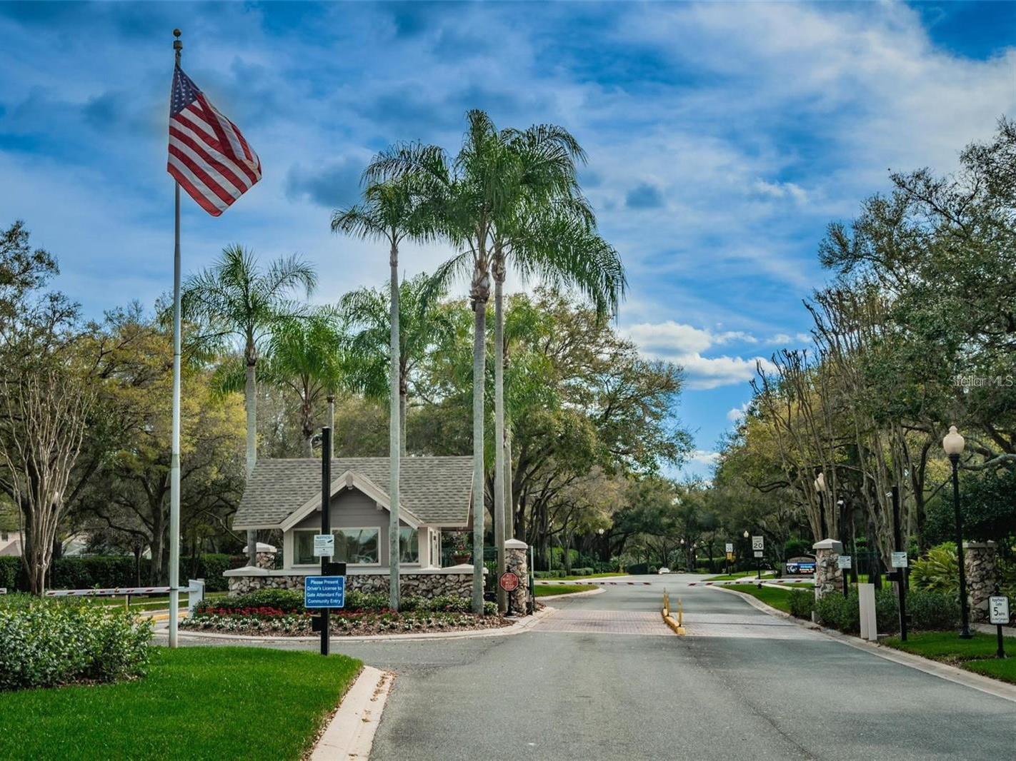 RIVER HILLS COUNTRY CLUB / FAIRWAY ONE - Residential