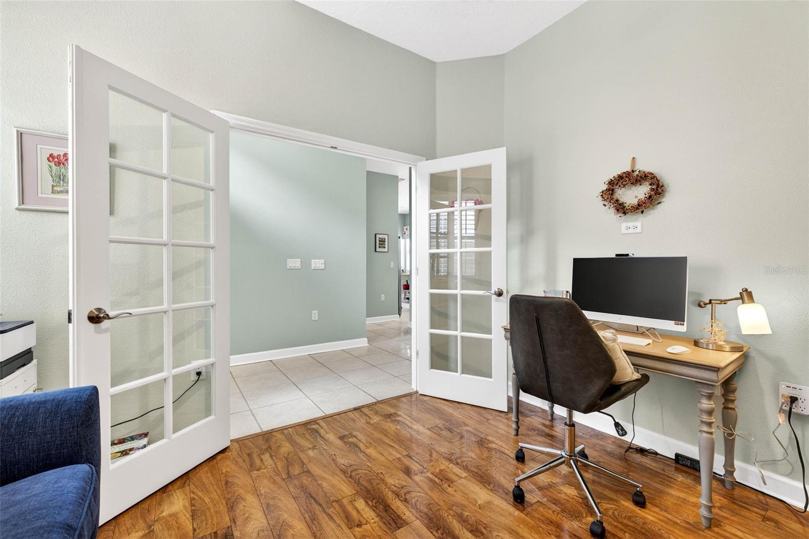 RIVER HILLS COUNTRY CLUB / FAIRWAY ONE - Residential