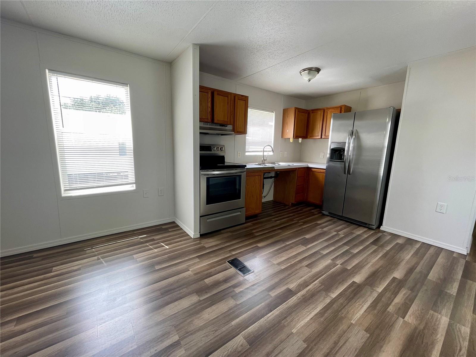 FLORIDA GARDEN LANDS REV M - Commercial Sale