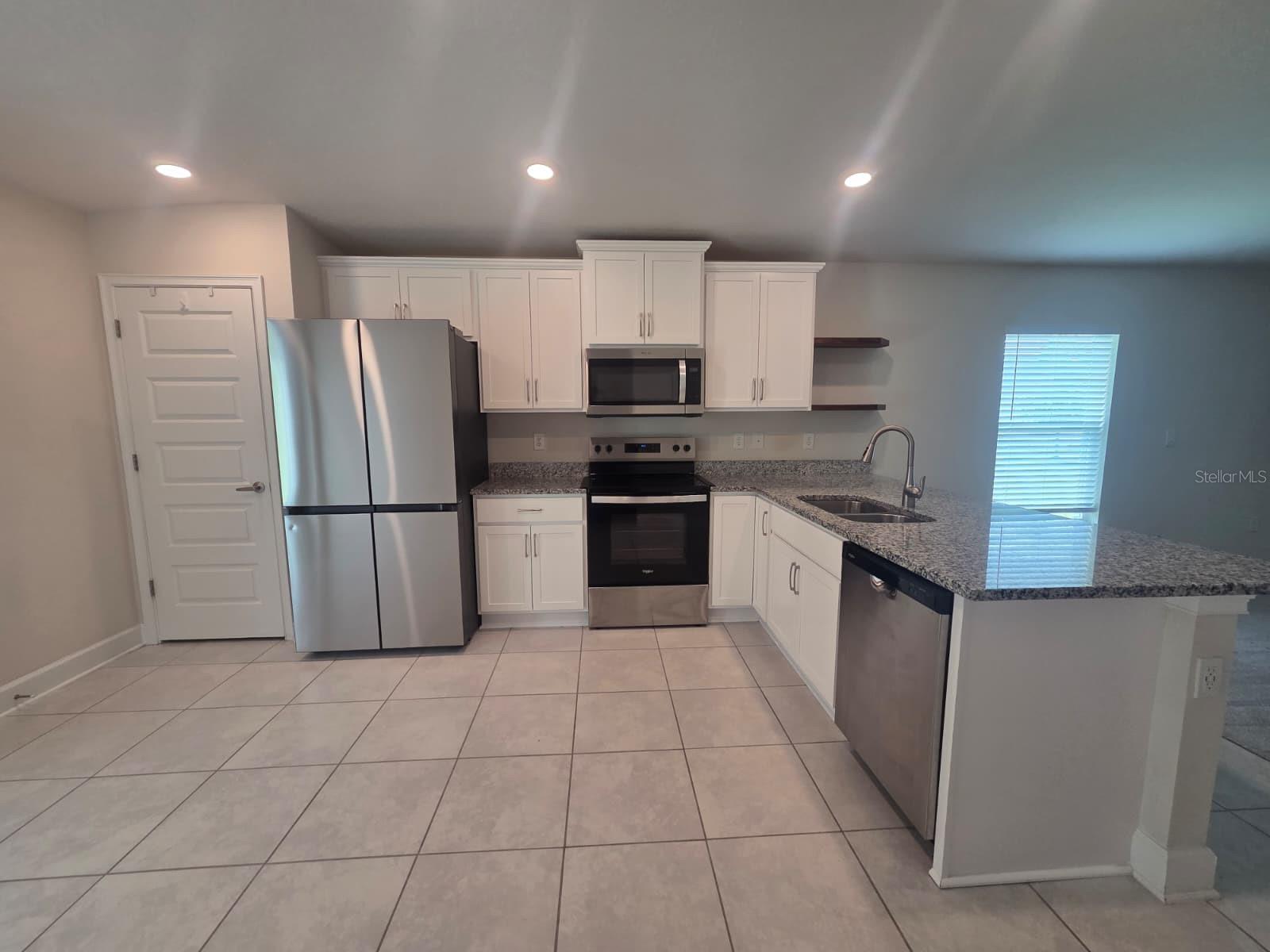 HARMONY CENTRAL - Residential Lease