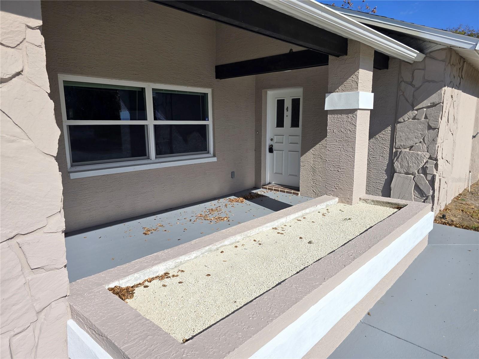 EXECUTIVE WOODS - Residential