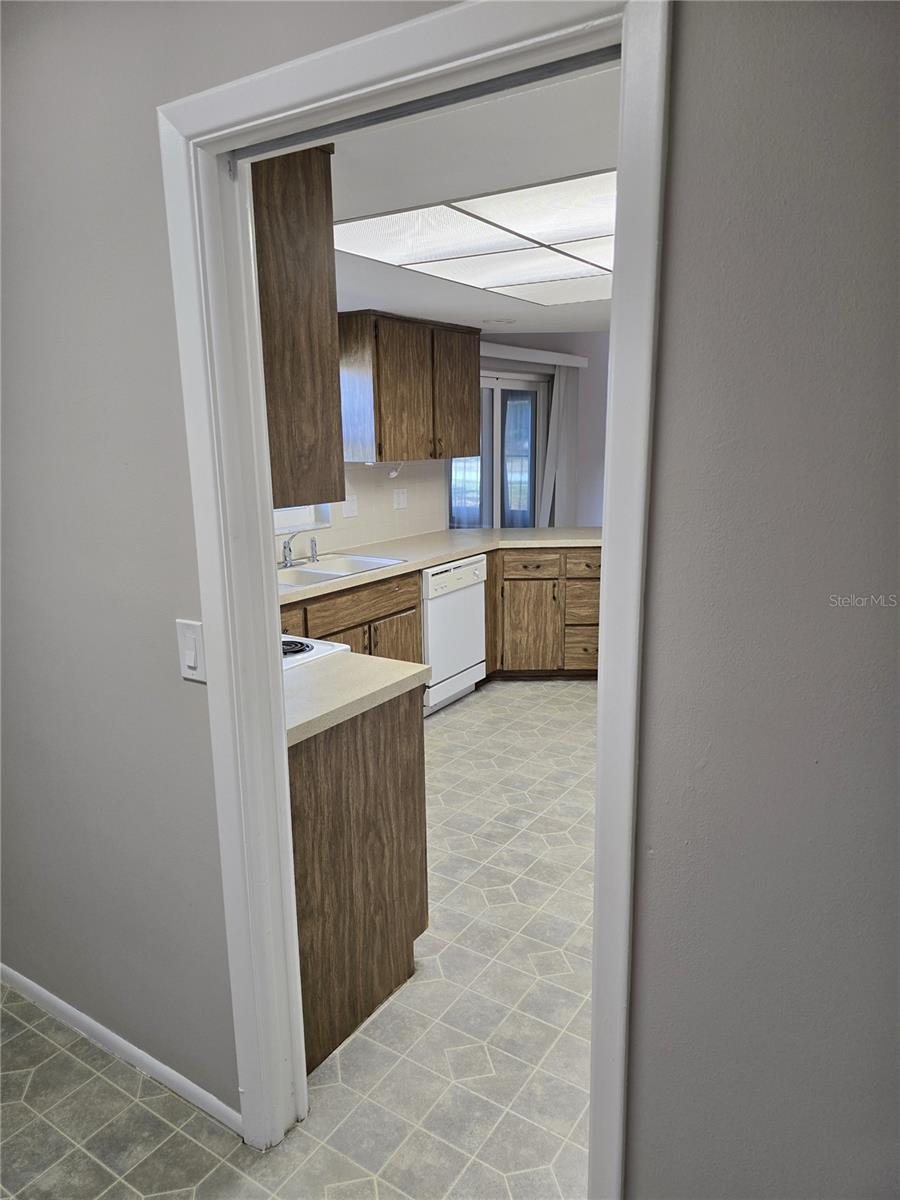 EXECUTIVE WOODS - Residential