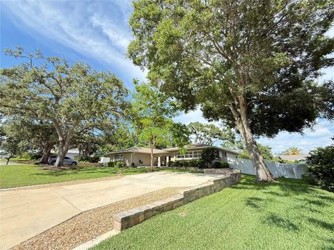 Photo of 1135 Fountainhead Drive, Largo, FL 33770 (MLS # TB8405120)