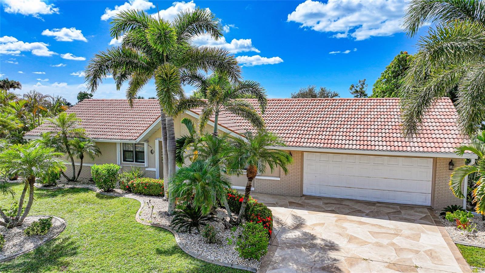 PUNTA GORDA ISLES SEC 15 - Residential