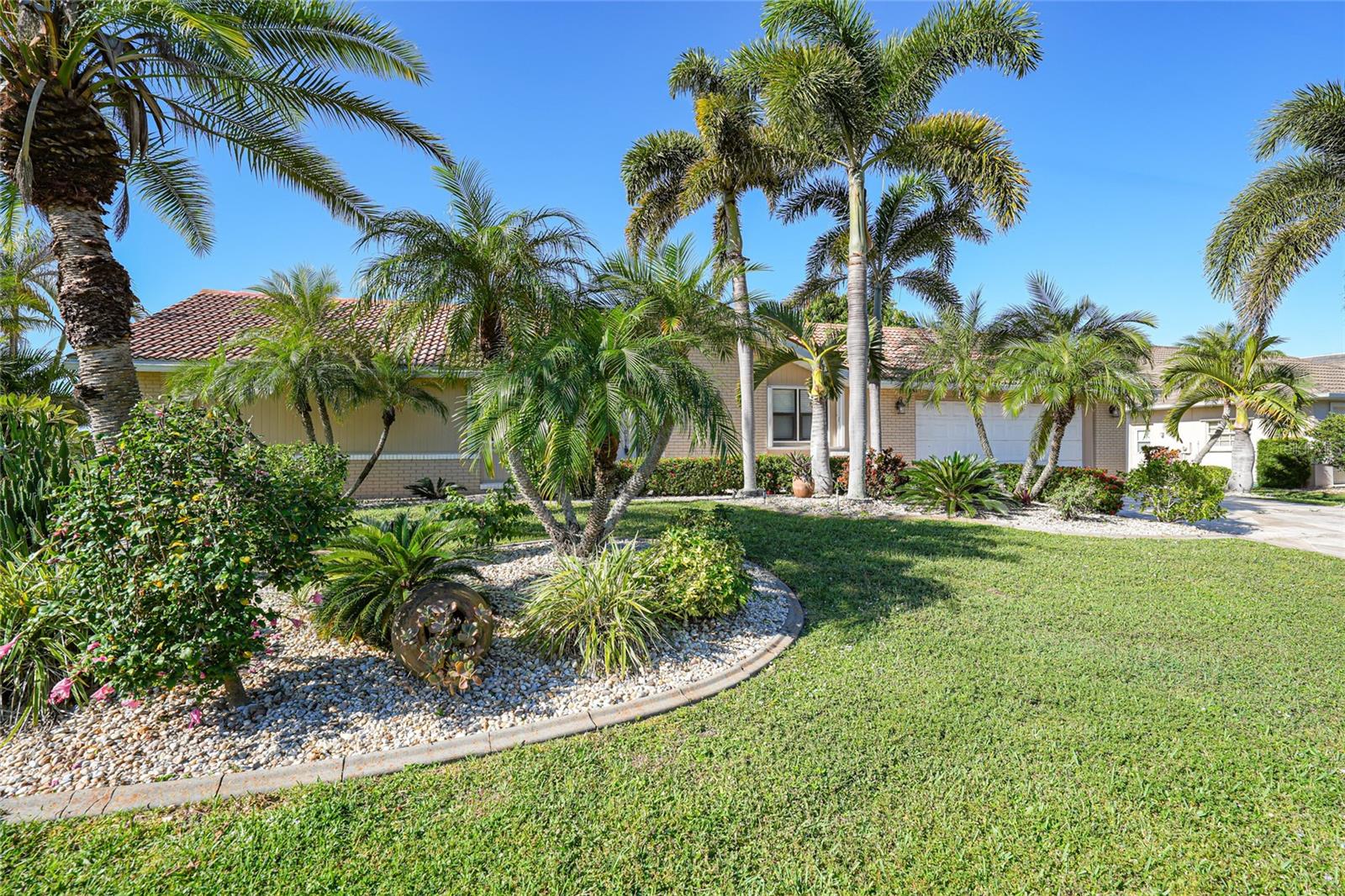 PUNTA GORDA ISLES SEC 15 - Residential