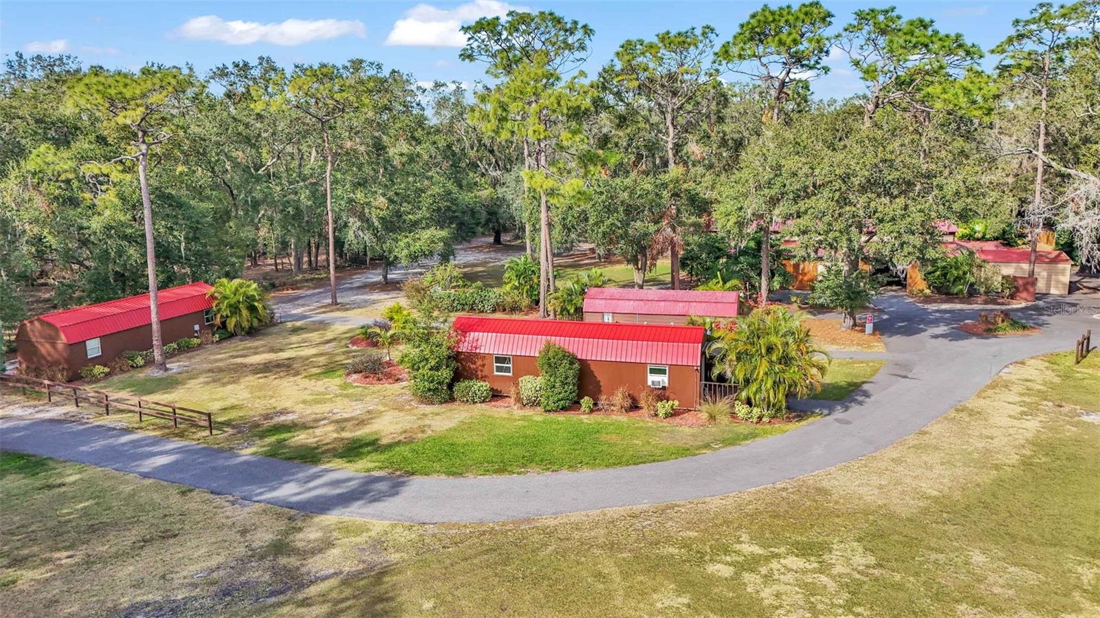 5602 THONOTOSASSA ROAD