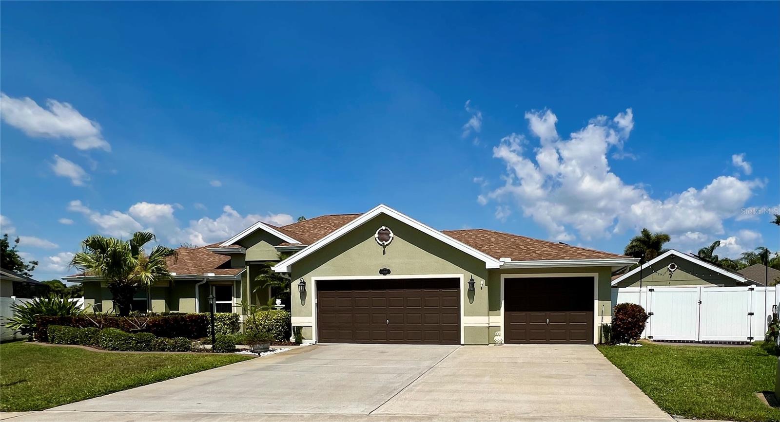 480 WYNFIELD CIRCLE