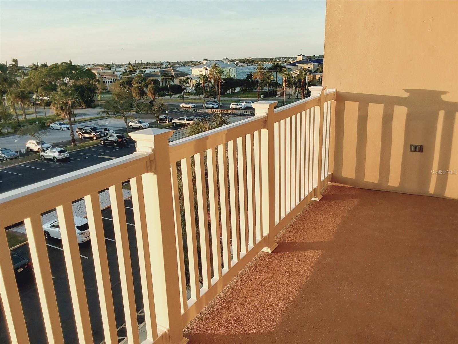 500 TREASURE ISLAND CAUSEWAY 502