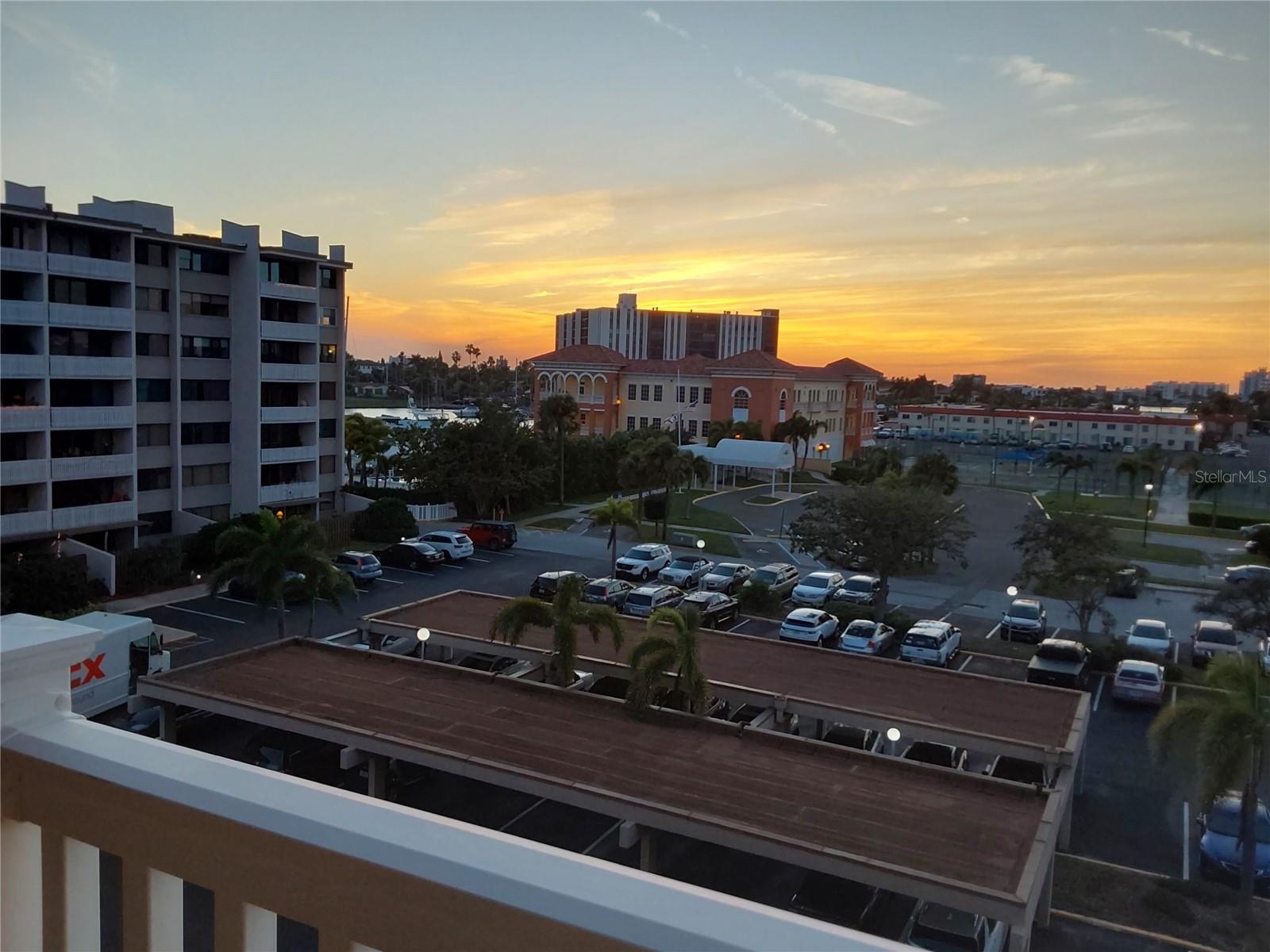 500 TREASURE ISLAND CAUSEWAY 502