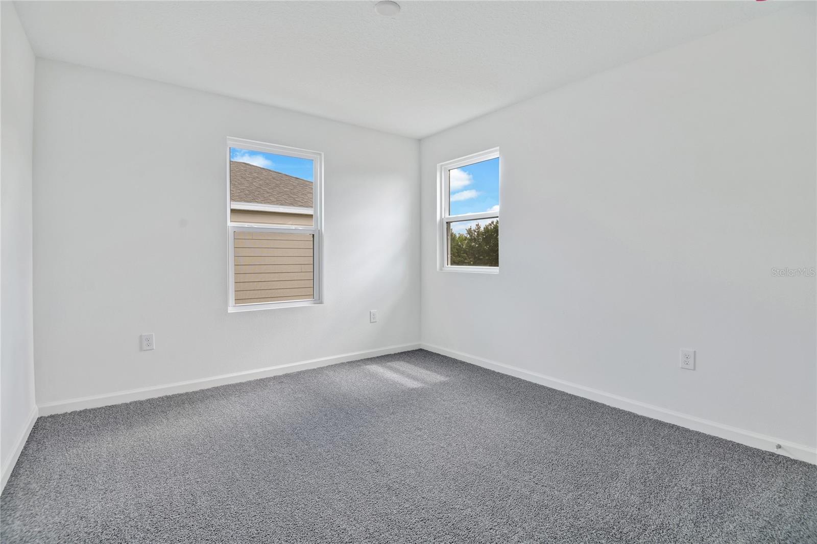 SEASONS AT SHORES OF LAKE DELL - Residential