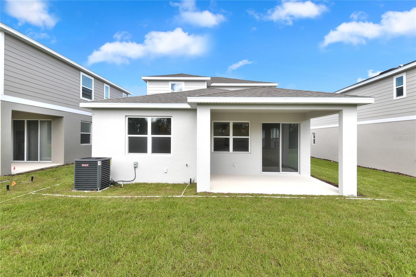 SEASONS AT SHORES OF LAKE DELL - Residential