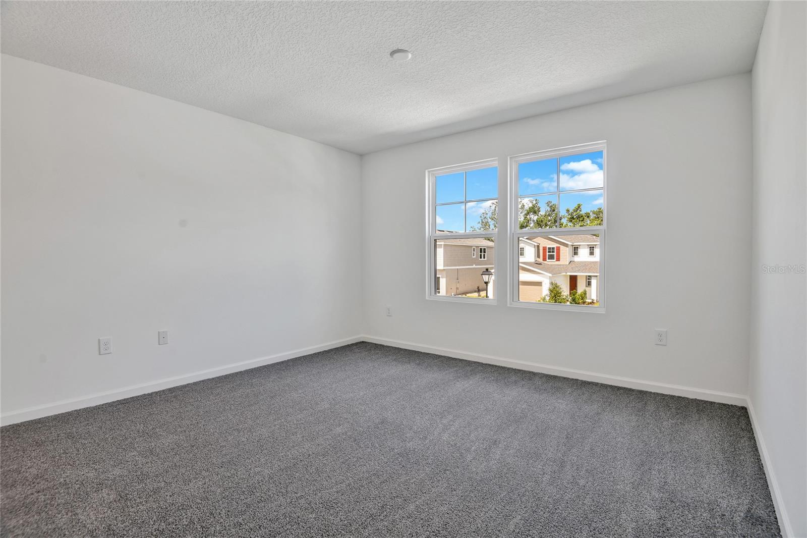 SEASONS AT SHORES OF LAKE DELL - Residential