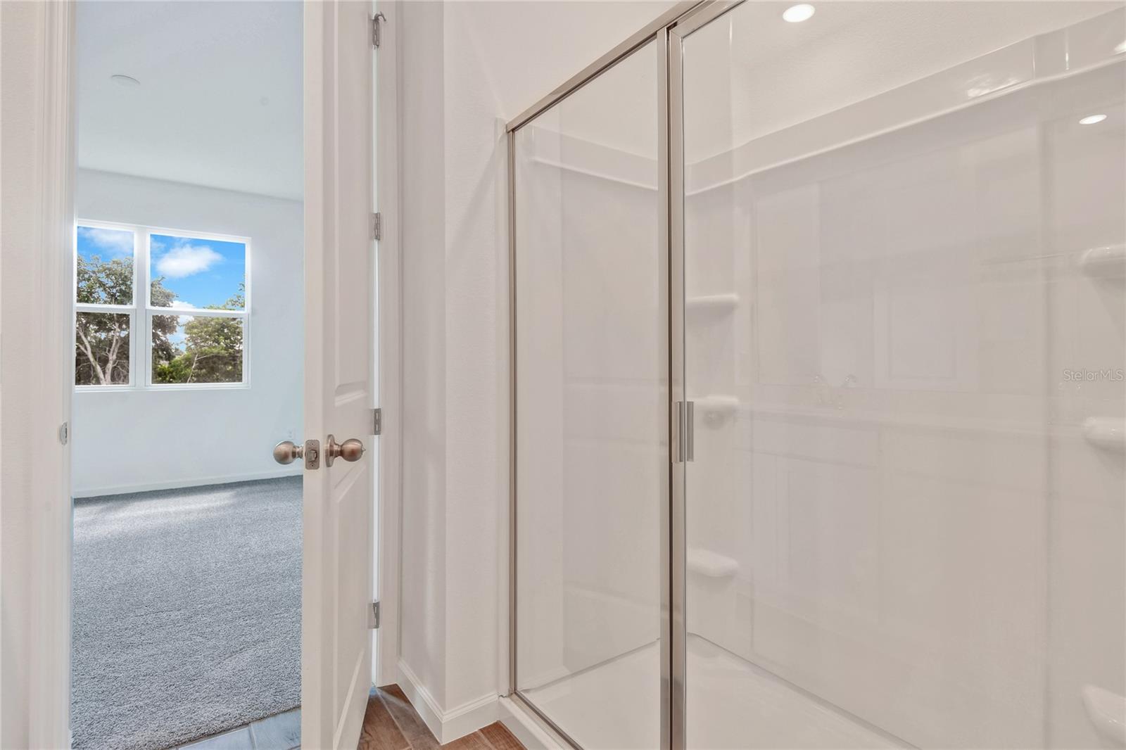 SEASONS AT SHORES OF LAKE DELL - Residential