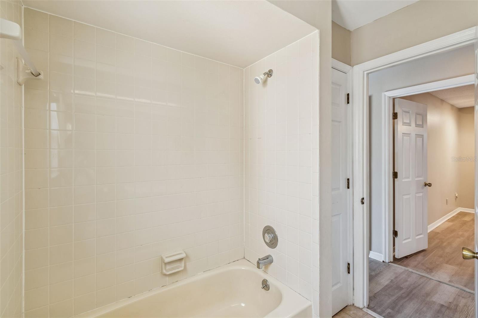 VILLA CAPRI - Residential