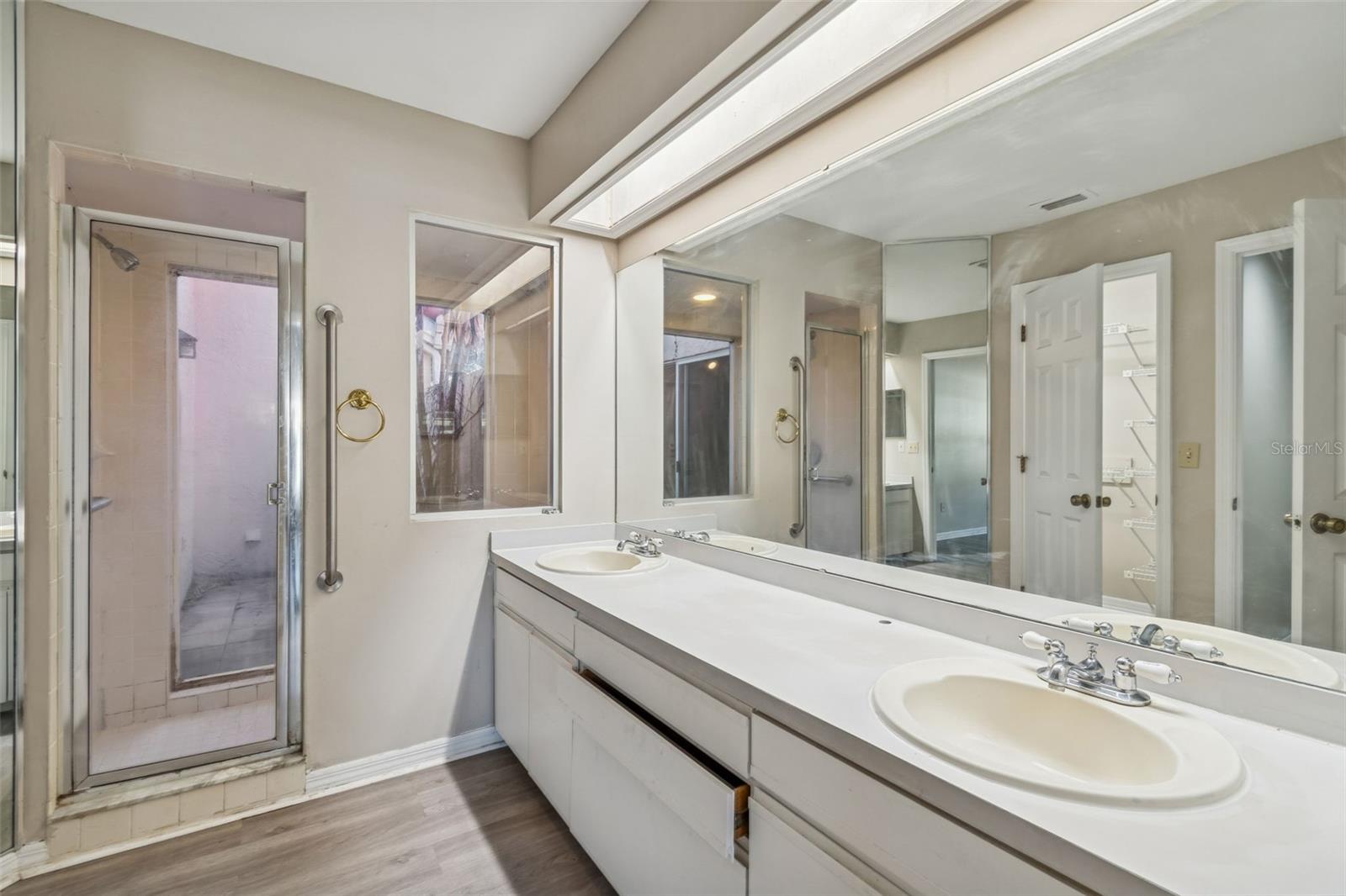 VILLA CAPRI - Residential