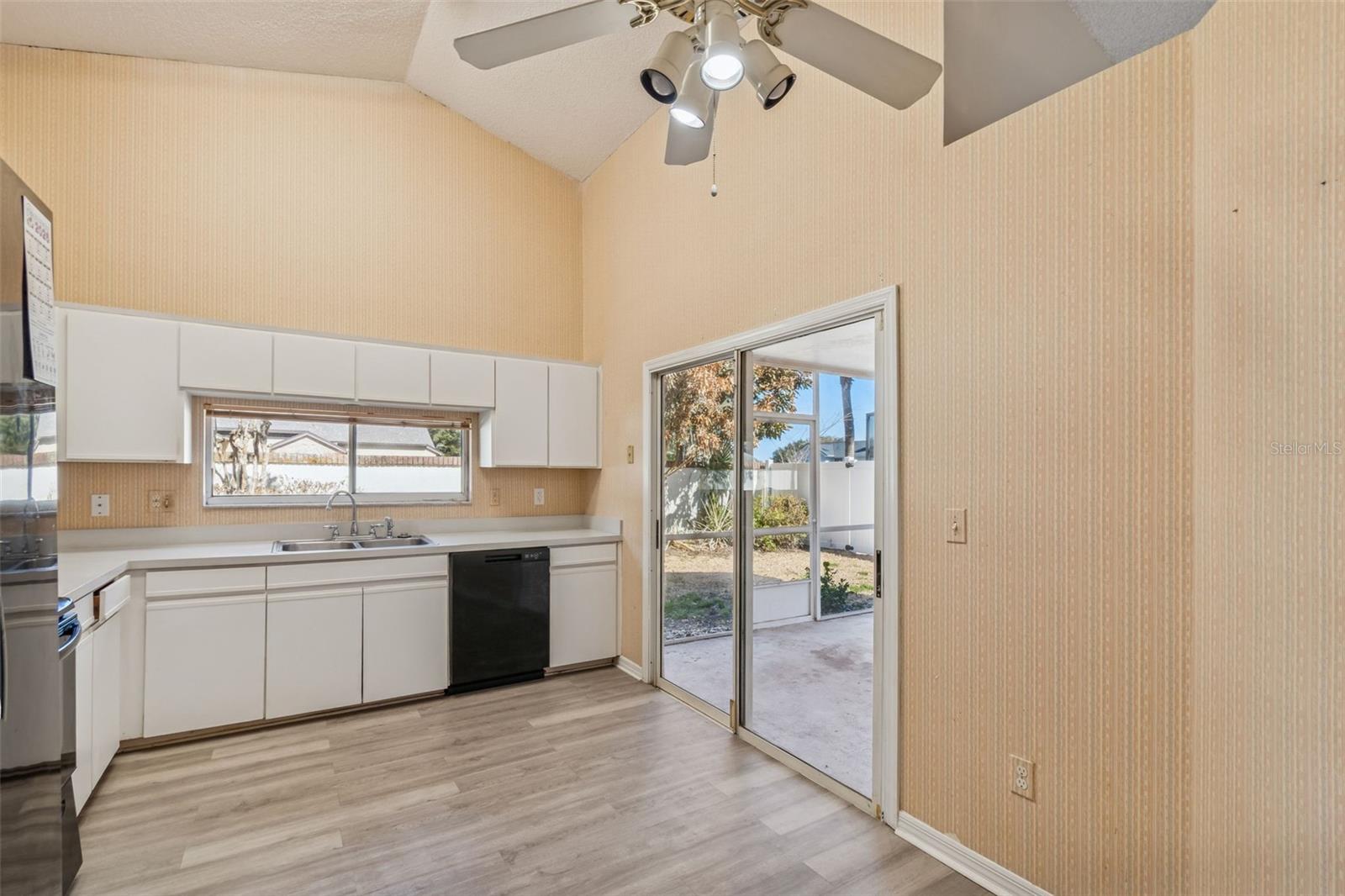 VILLA CAPRI - Residential