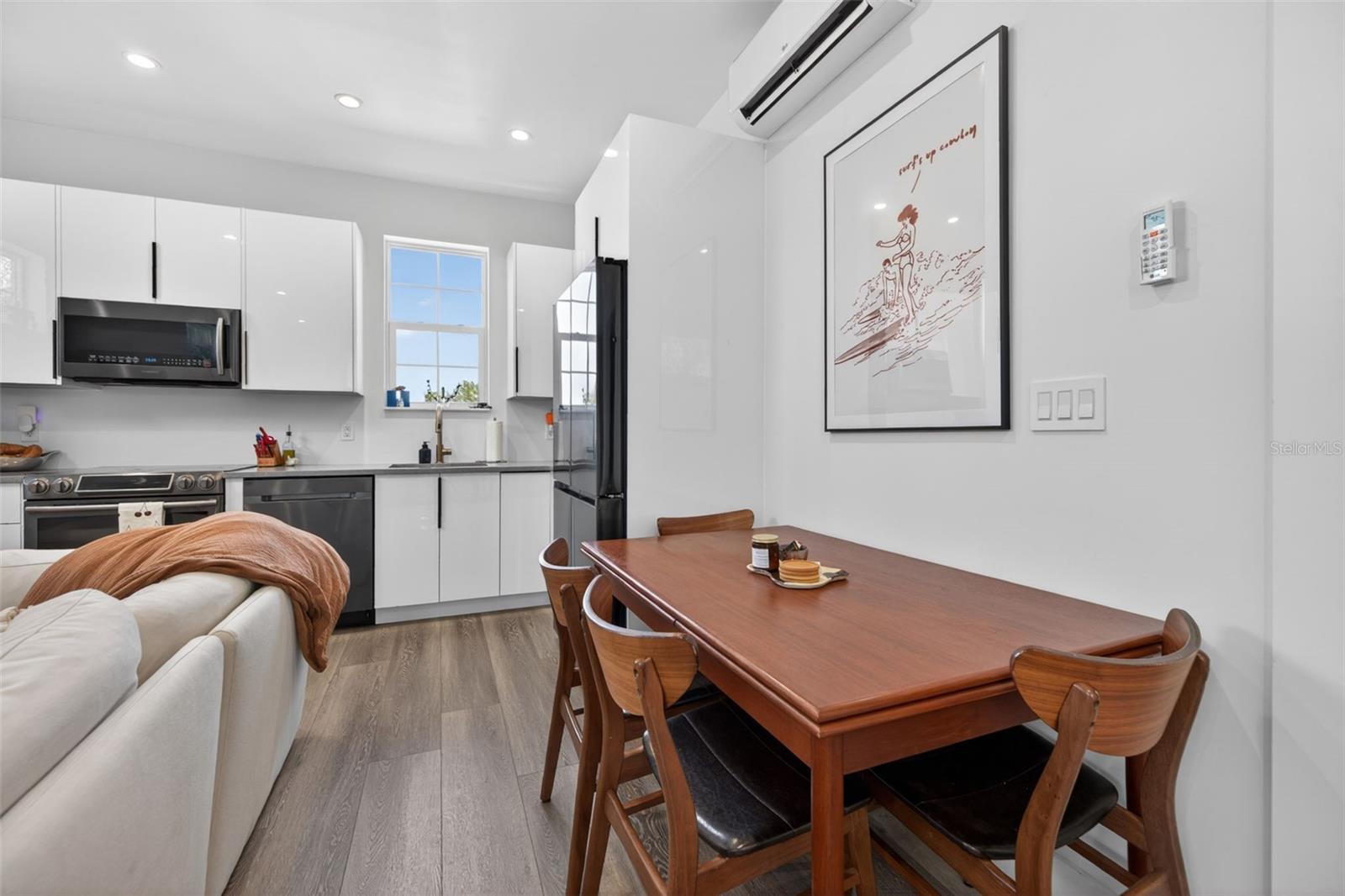 CHICAGO SUB 2 - Residential
