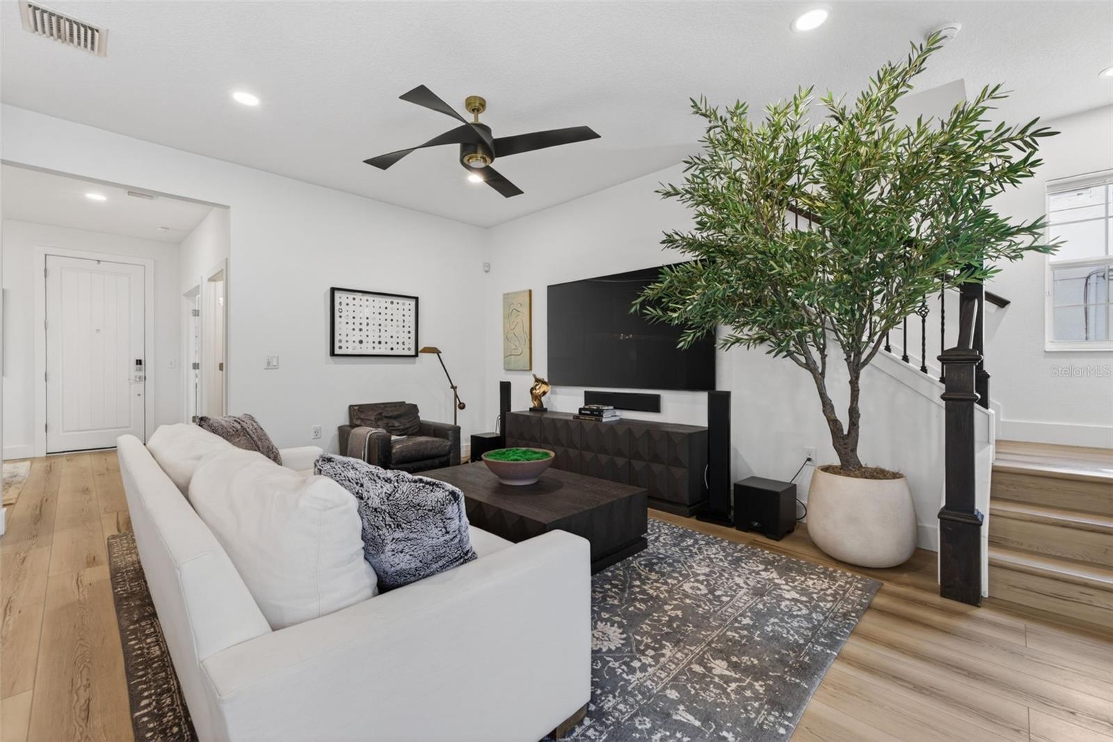 CHICAGO SUB 2 - Residential