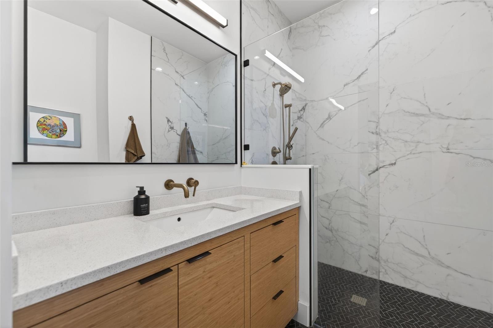 CHICAGO SUB 2 - Residential