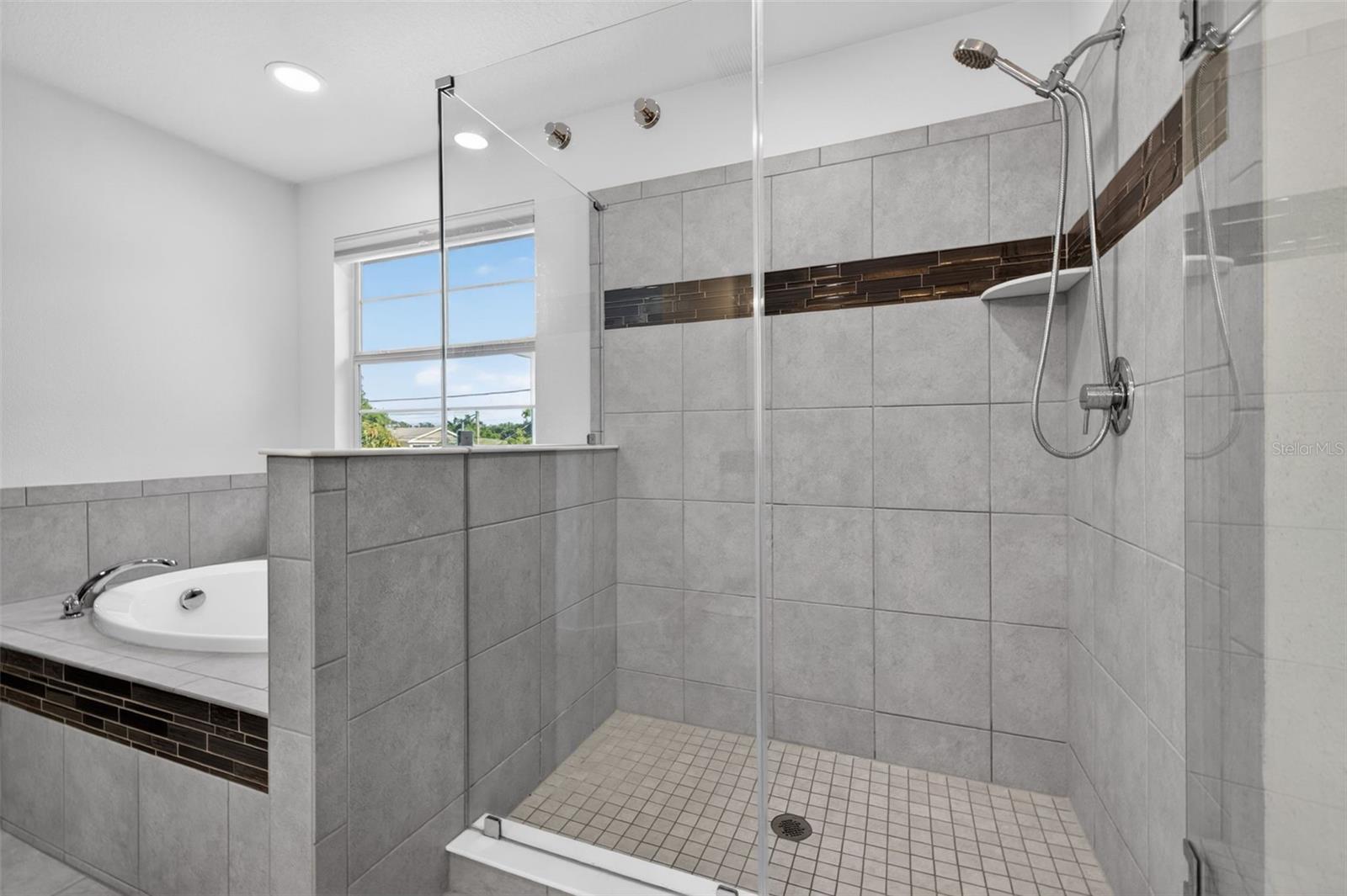 CHICAGO SUB 2 - Residential