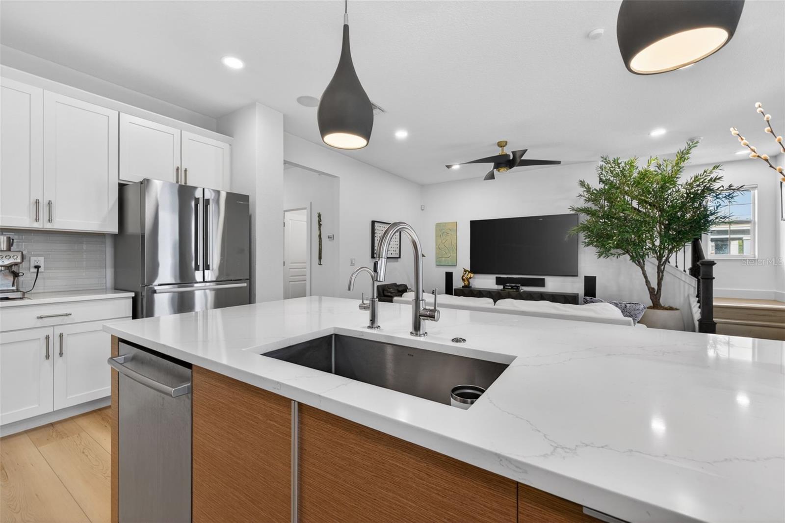 CHICAGO SUB 2 - Residential