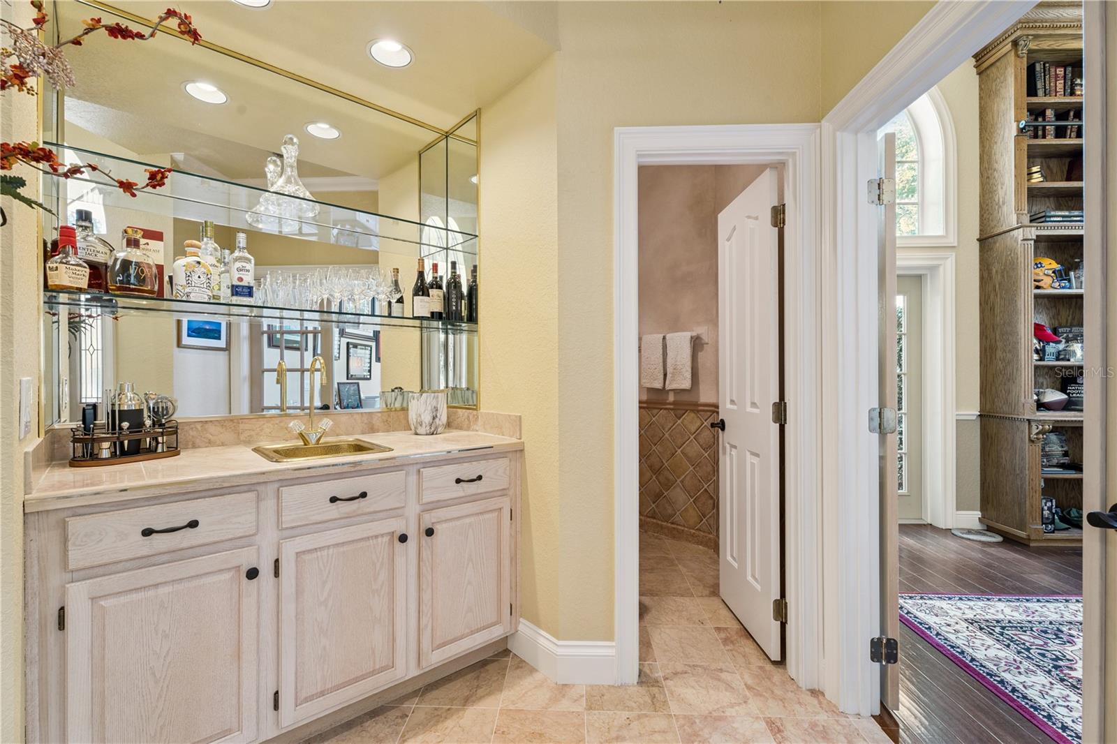 SOUTH BAY VILLAS - Residential