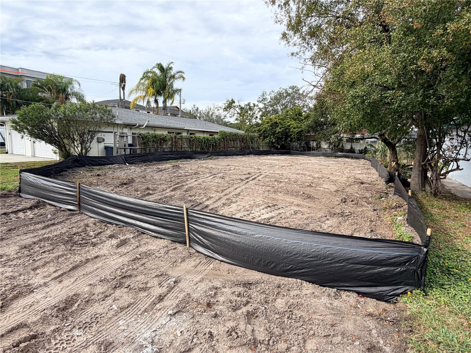 DAVIS ISLANDS PB10 PG52 TO 57 - Land