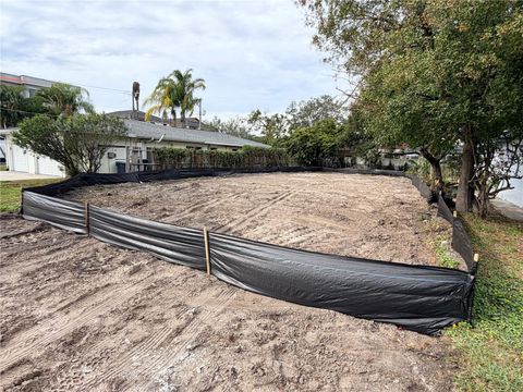 Photo of 109 Biscayne Avenue, Tampa, FL 33606 (MLS # TB8465474)