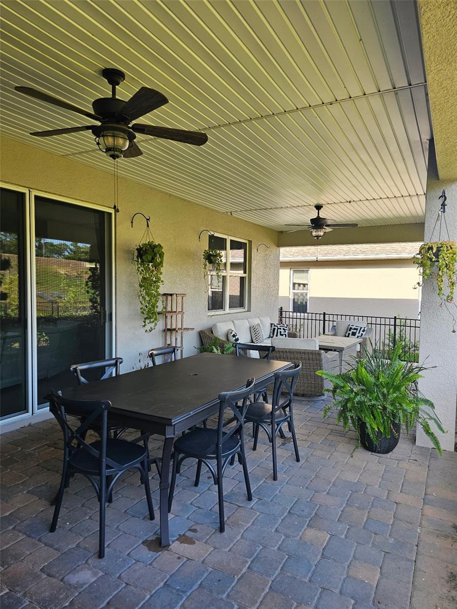 1227 VICTORIA HILLS