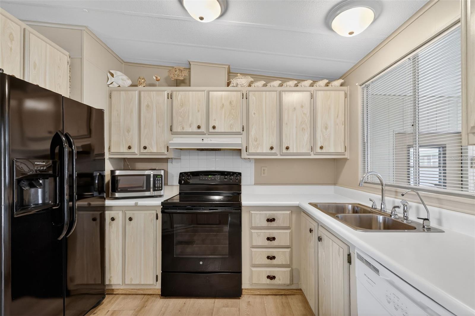 IMPERIAL MOBILE TERRACE 5TH ADD - Residential