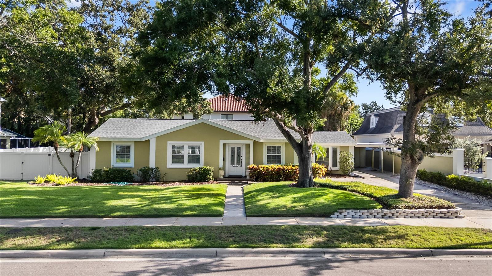 4111 W GRANADA STREET