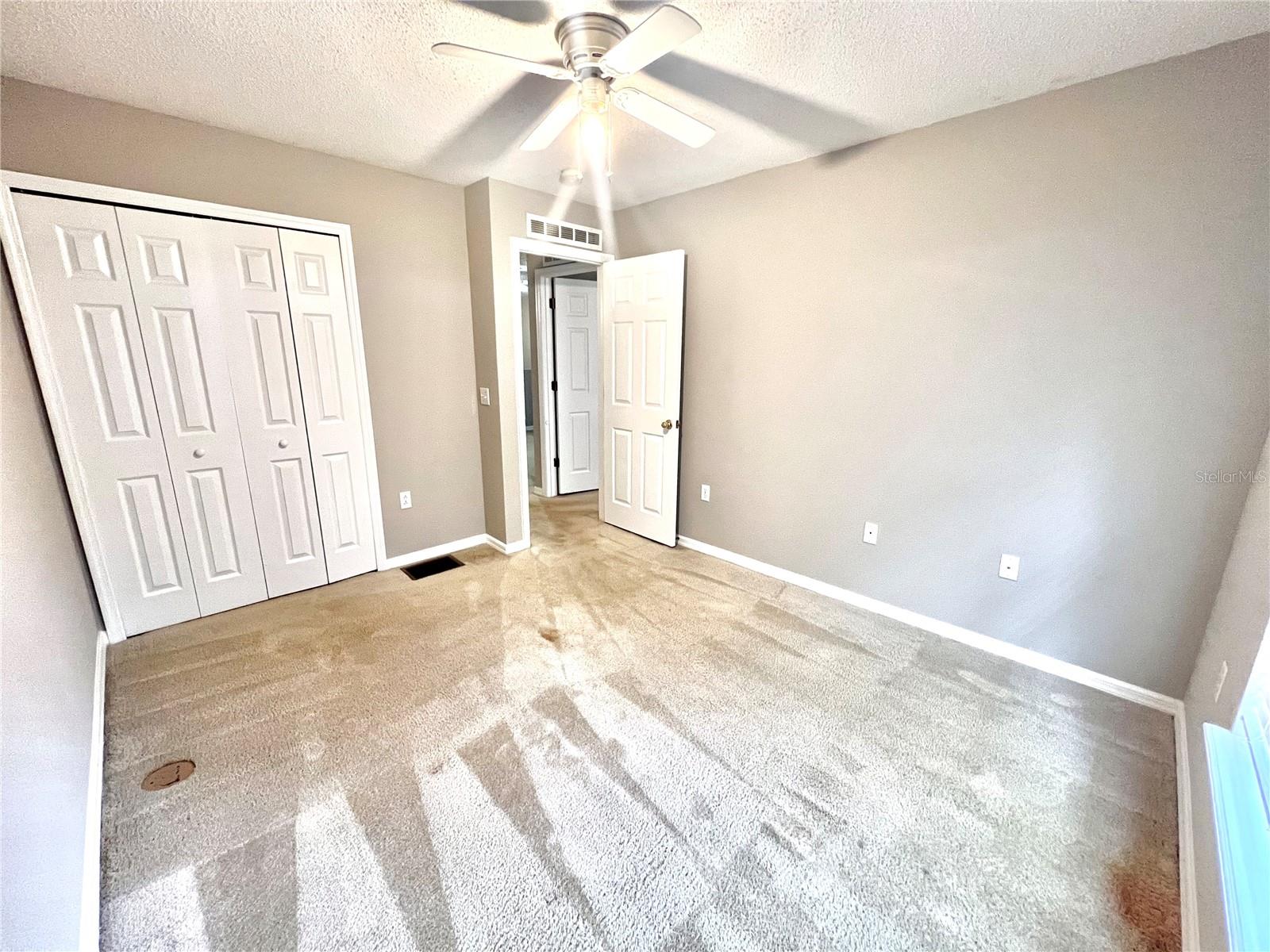 ASHBURN SQUARE TWNHMS - Residential Lease