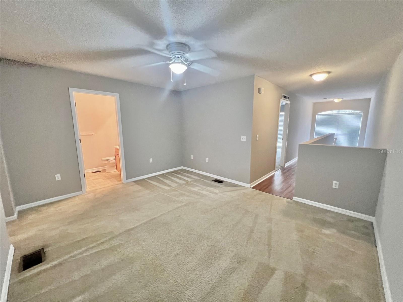 ASHBURN SQUARE TWNHMS - Residential Lease