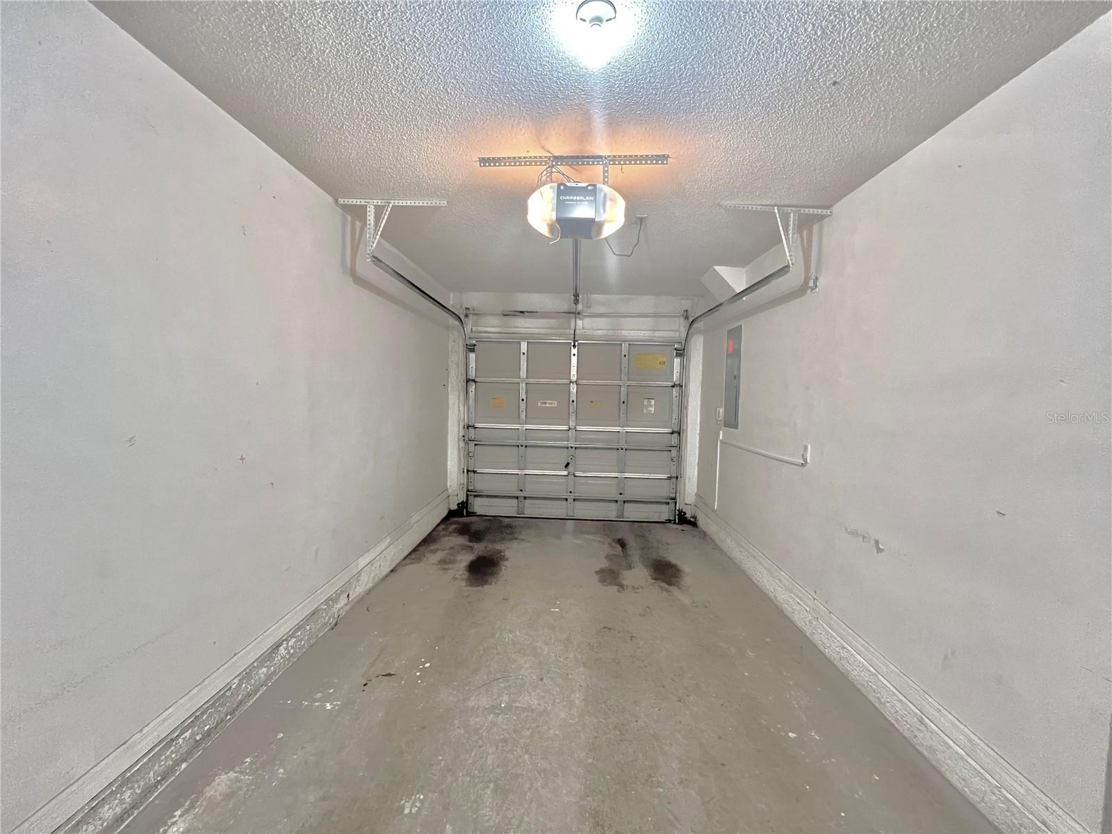 ASHBURN SQUARE TWNHMS - Residential Lease