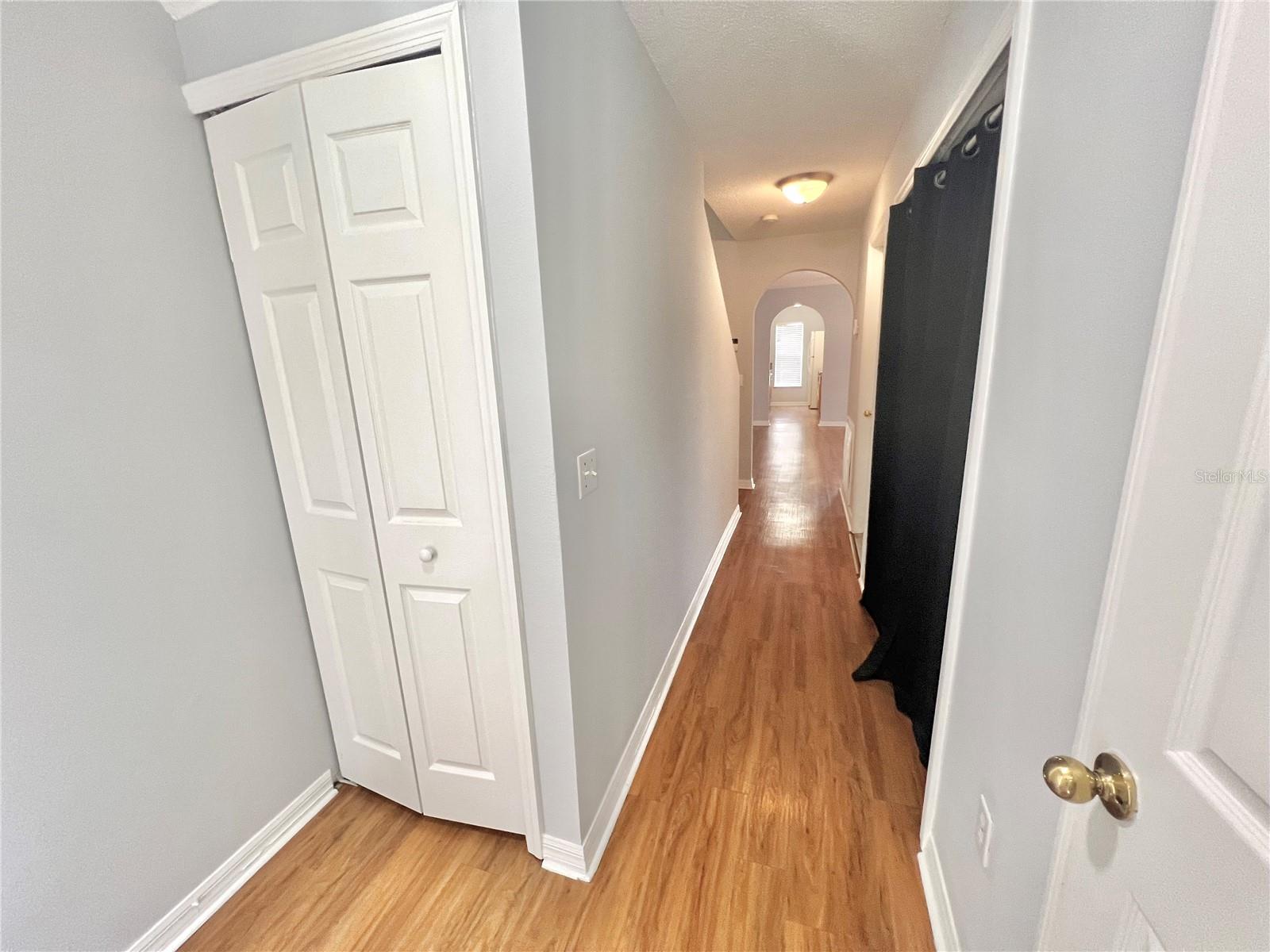 ASHBURN SQUARE TWNHMS - Residential Lease