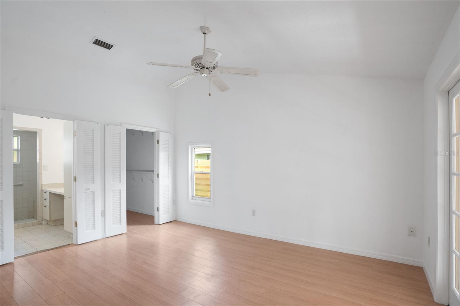 SARASOTA VENICE CO 09 37 18 - Residential