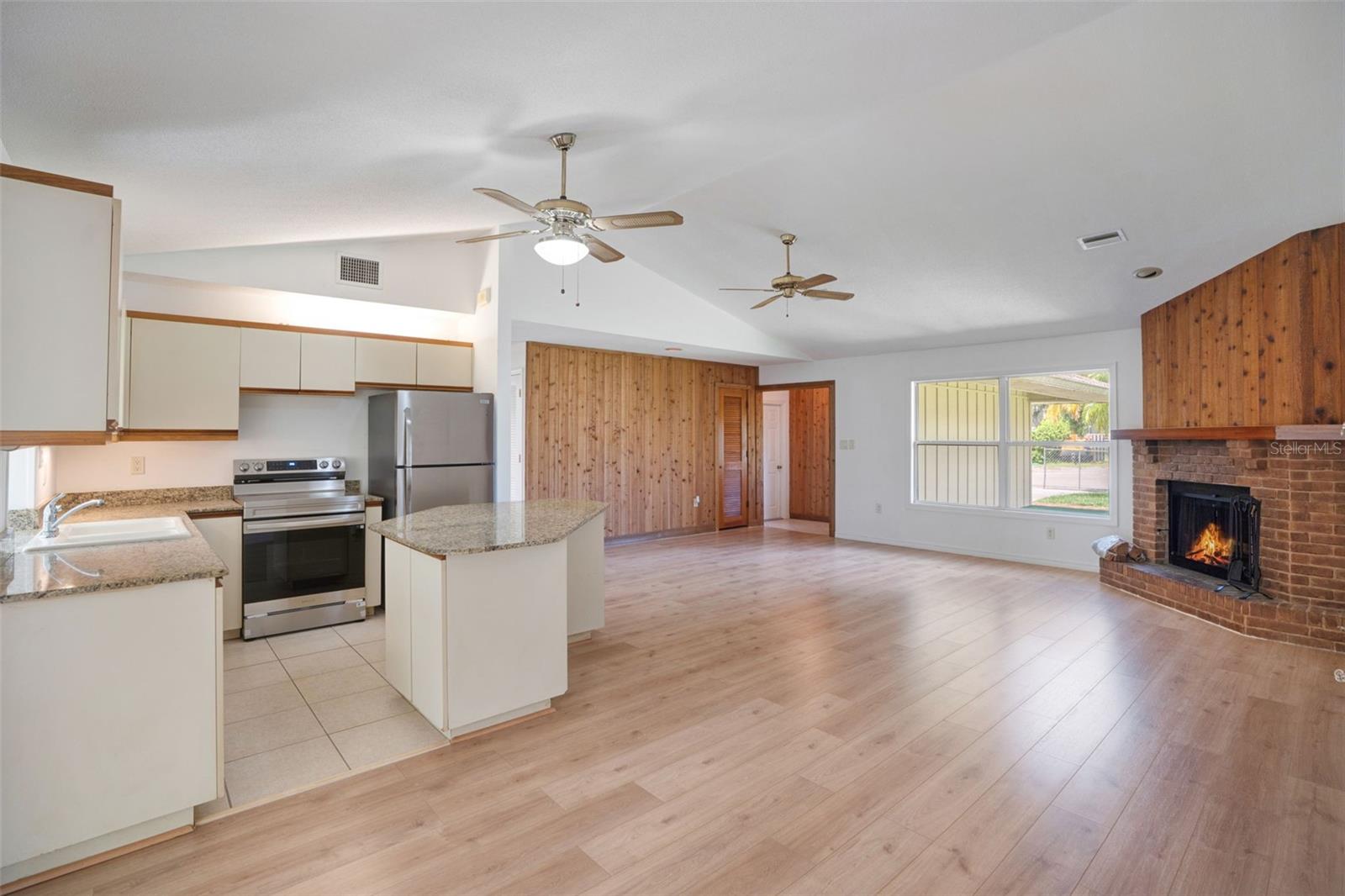 SARASOTA VENICE CO 09 37 18 - Residential