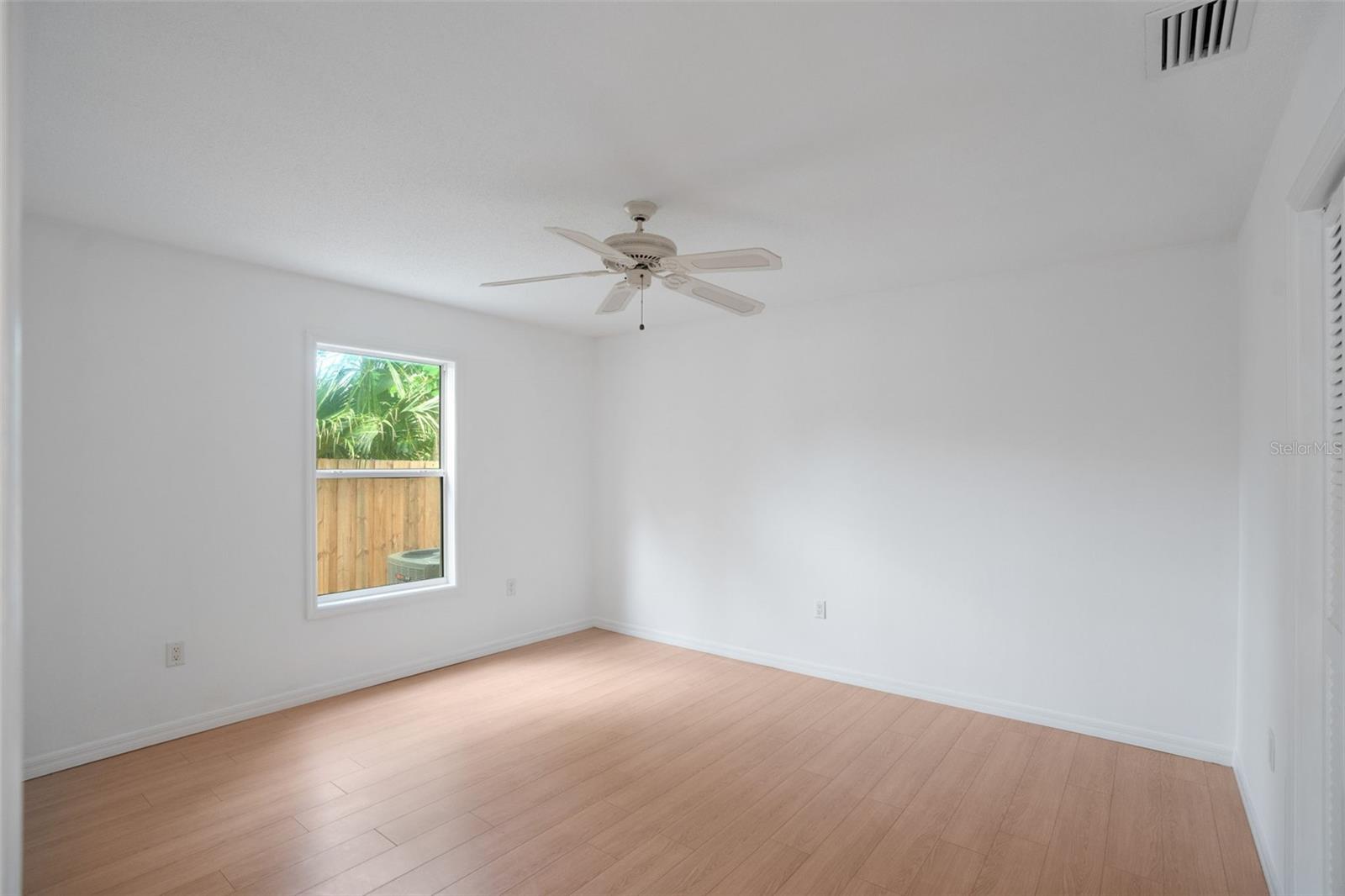 SARASOTA VENICE CO 09 37 18 - Residential