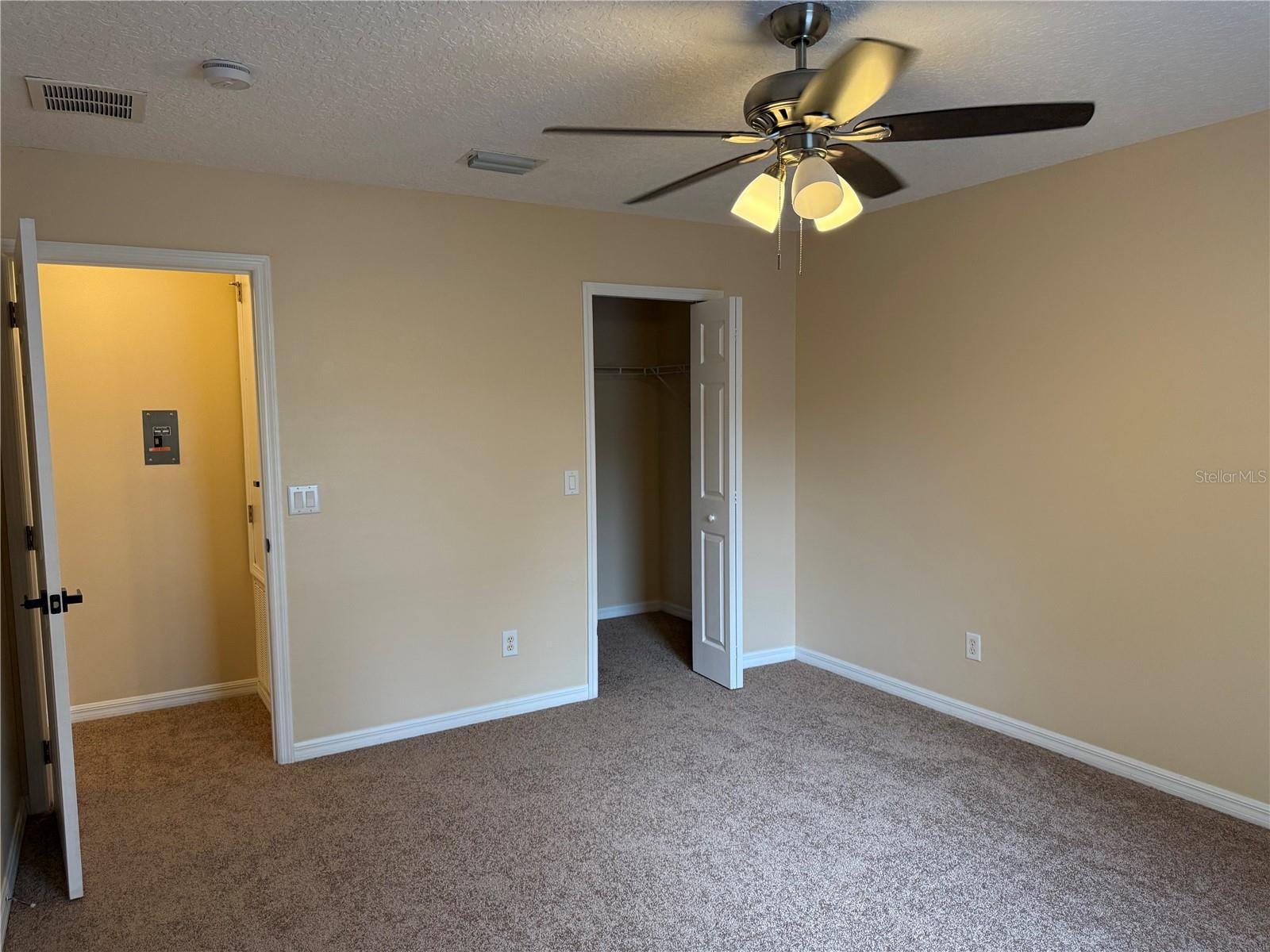 SPRINGVIEW UNIT 07 - Residential Lease