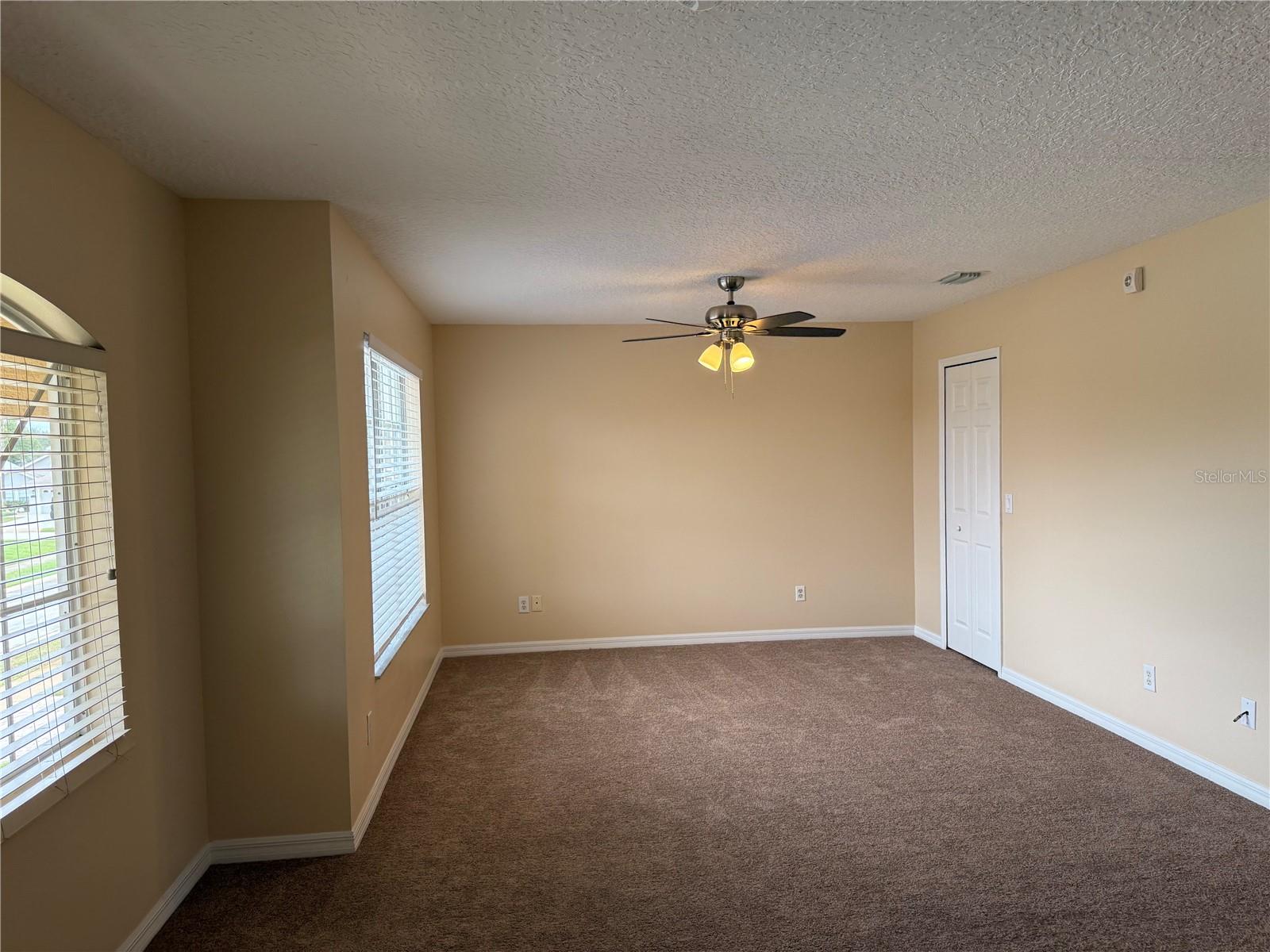 SPRINGVIEW UNIT 07 - Residential Lease