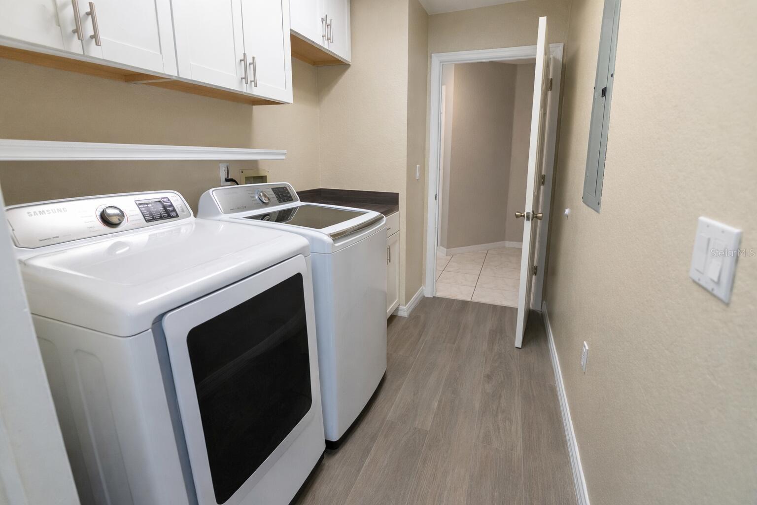 CARRIAGE HILL - Residential