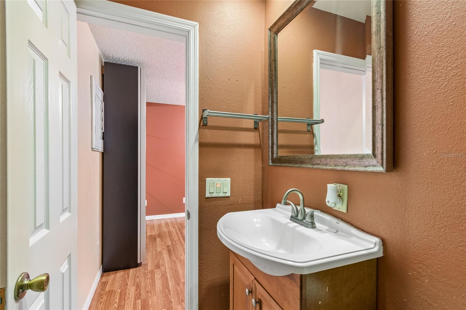 LAKESIDE VILLAGE - Residential