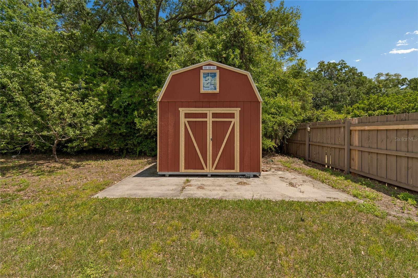 LAKESIDE VILLAGE - Residential