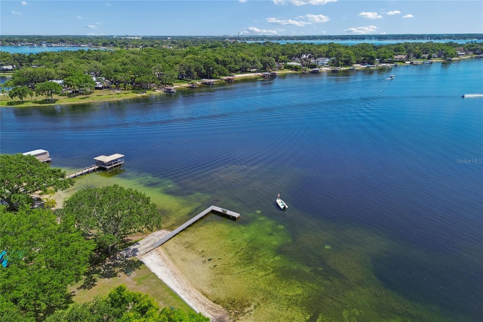 LAKESIDE VILLAGE - Residential