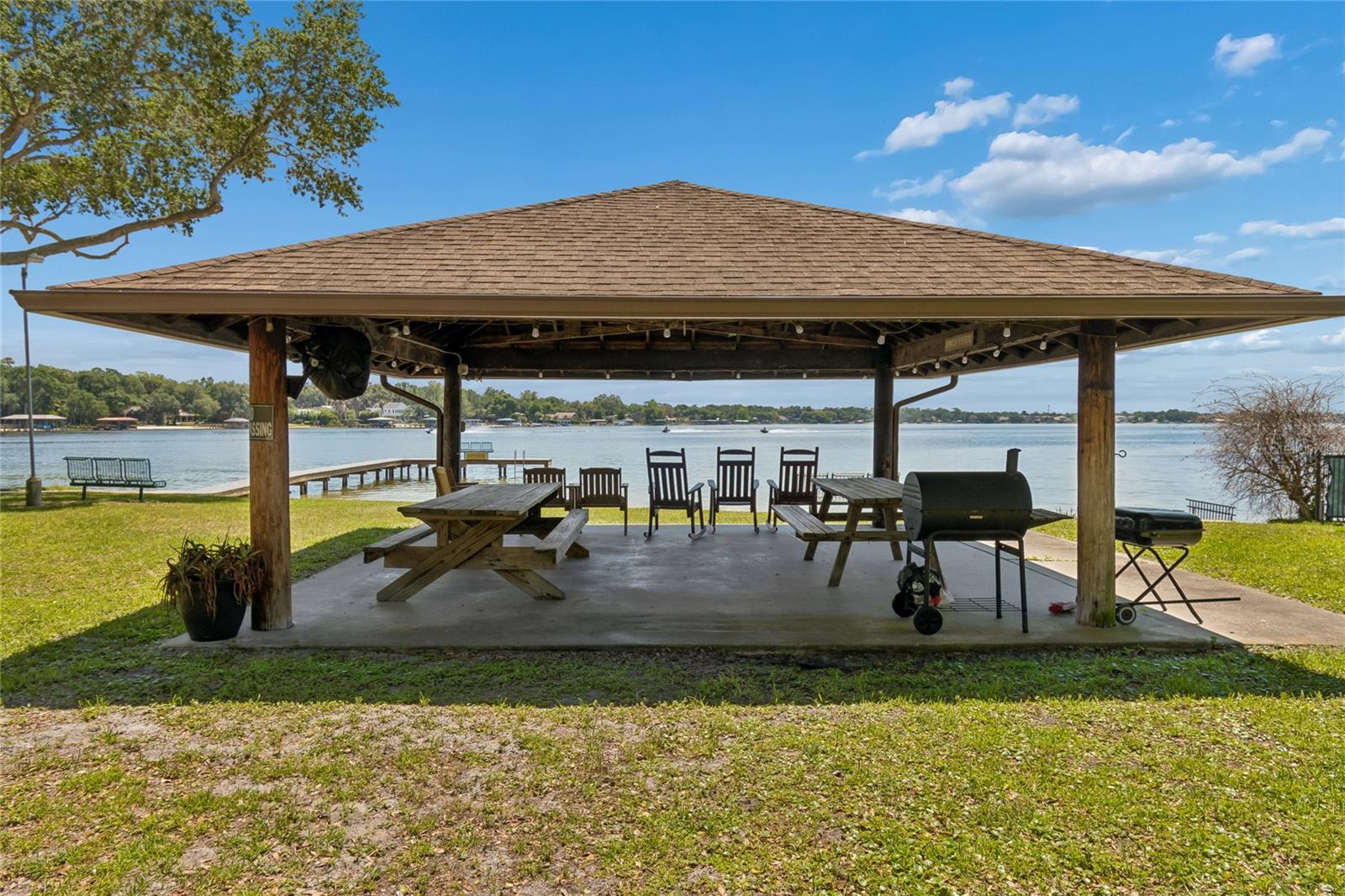 LAKESIDE VILLAGE - Residential