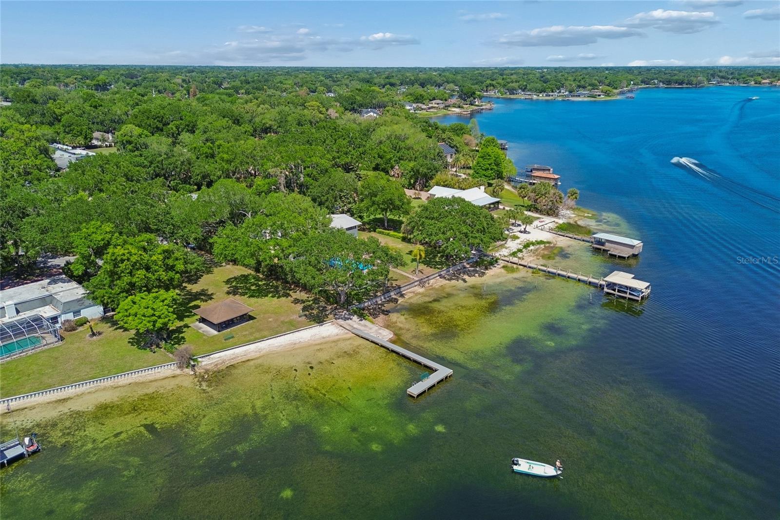 LAKESIDE VILLAGE - Residential
